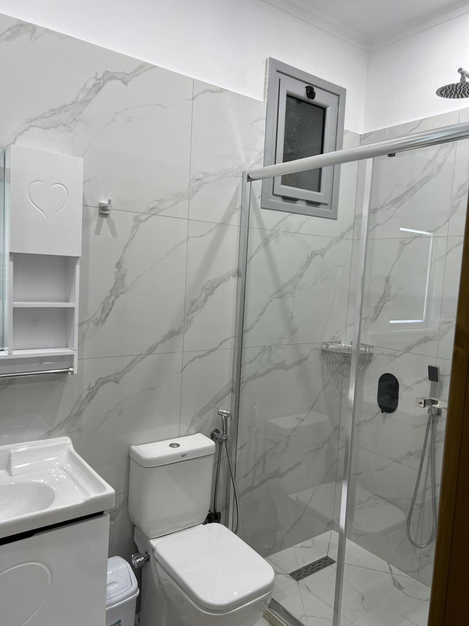 Guesthouse Osumi Berat Eksteriør bilde