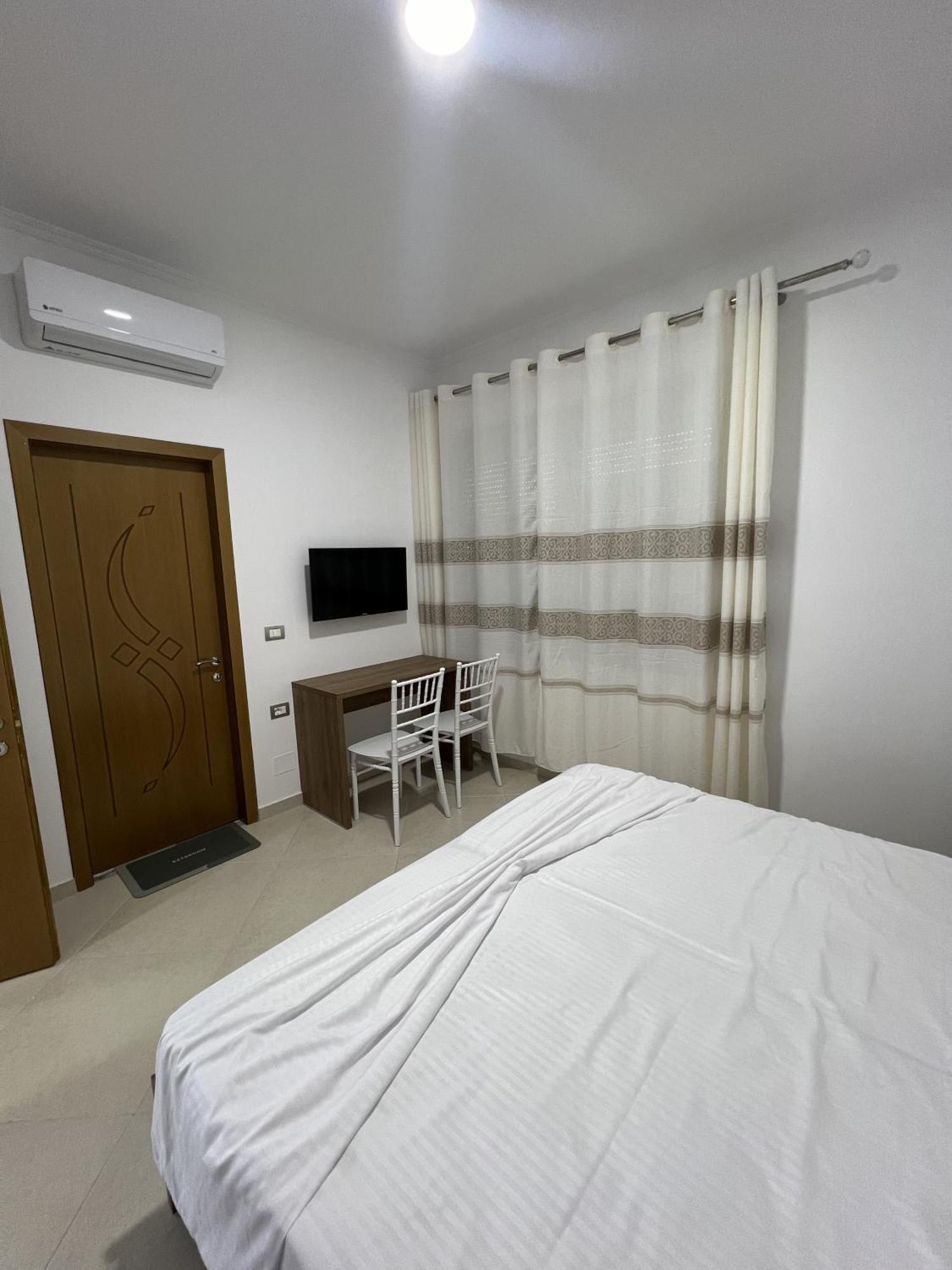 Guesthouse Osumi Berat Eksteriør bilde